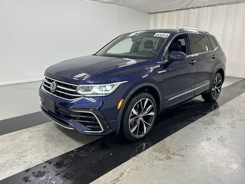 Certified 2023 Volkswagen Tiguan SEL R-Line AWD/4WD image 5