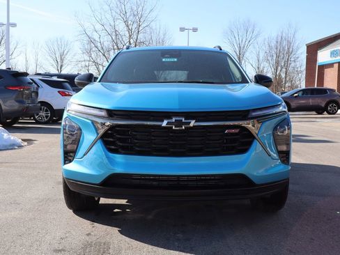 New 2026 Chevrolet Trax RS w/ Sunroof Package image 4
