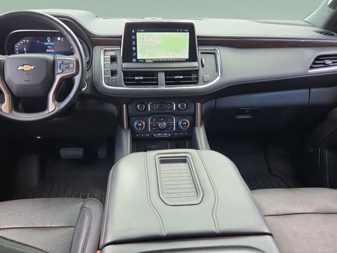 Certified 2023 Chevrolet Suburban High Country AWD/4WD image 13