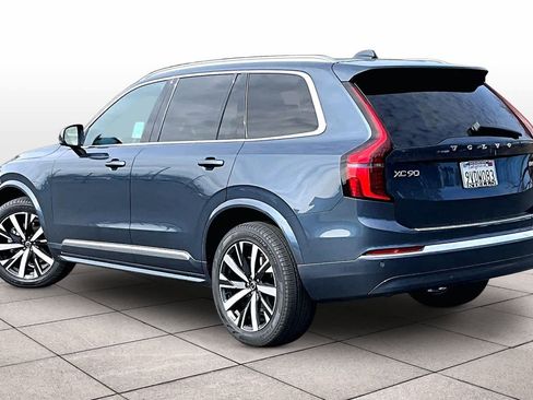Used 2025 Volvo XC90 B5 Core w/ Protection Package Premier image 15
