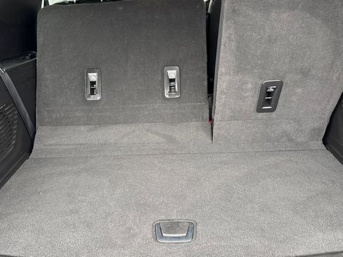 Used 2024 Chevrolet Tahoe Premier image 20