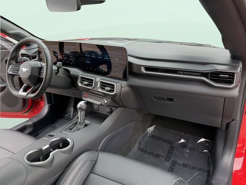 Used 2025 Ford Mustang Premium image 49