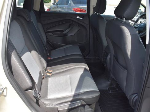 Used 2018 Ford Escape SE w/ SE Sync 3 Package image 17