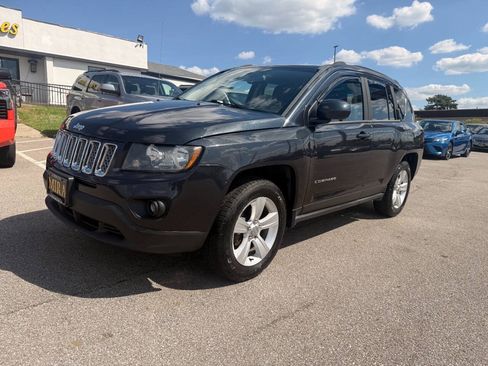 Used 2014 Jeep Compass Latitude w/ Sun/Sound Group AWD/4WD image 60