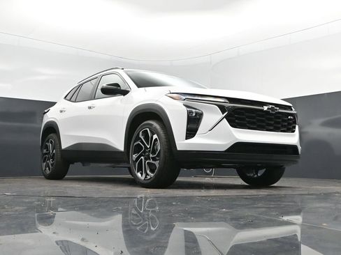 New 2026 Chevrolet Trax RS FWD image 46