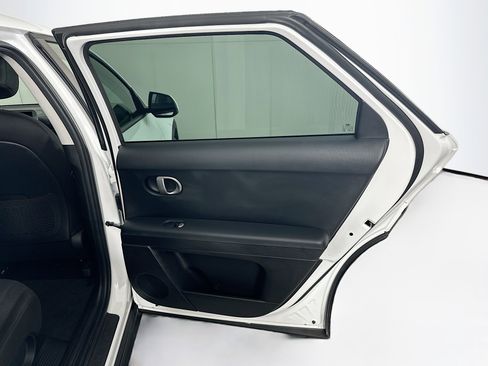 Used 2024 Hyundai Ioniq 5 SE RWD image 28