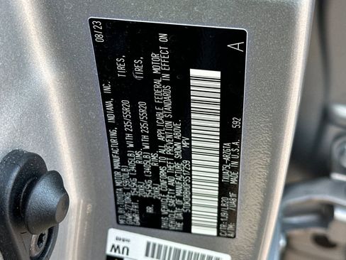 Used 2023 Toyota Highlander Limited image 37