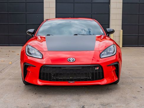 Used 2024 Toyota GR86 TRUENO Edition RWD image 2