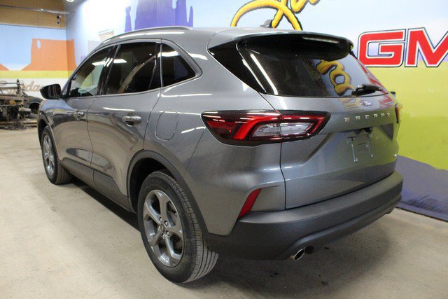 Used 2025 Ford Escape ST-Line Select AWD/4WD image 6