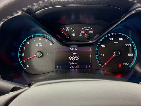 Used 2022 Chevrolet Colorado Z71 AWD/4WD image 12