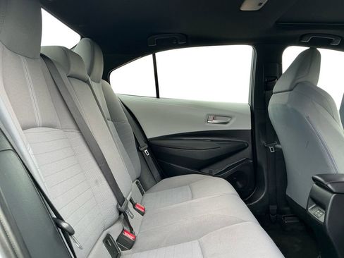 Used 2023 Toyota Corolla SE image 18