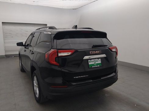 Used 2023 GMC Terrain SLE w/ Driver Convenience Package FWD image 5