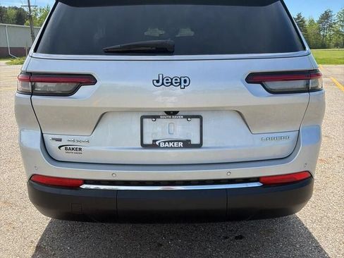 Used 2022 Jeep Grand Cherokee L Laredo w/ Luxury Tech Group I AWD/4WD image 6