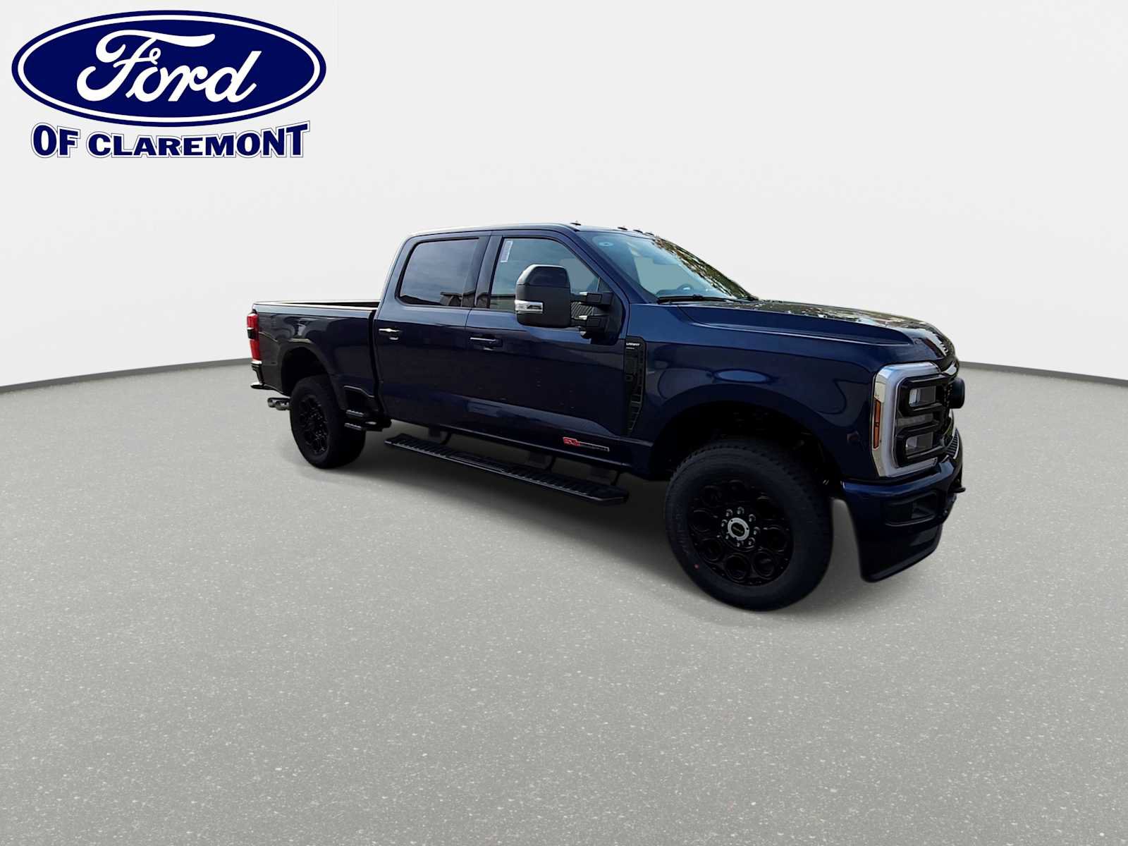 New 2027 Ford F350 Lariat w/ Black Appearance Package AWD/4WD image 2