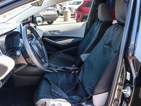 Used 2020 Toyota Corolla LE FWD image 17