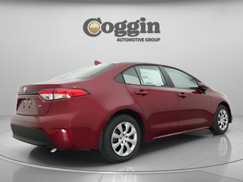 New 2026 Toyota Corolla LE FWD image 17