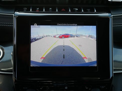 Used 2023 Jeep Grand Cherokee Laredo w/ Luxury Tech Group I image 27