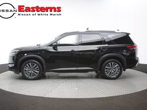 Used 2025 Nissan Pathfinder SL w/ SL Premium Package AWD/4WD image 62