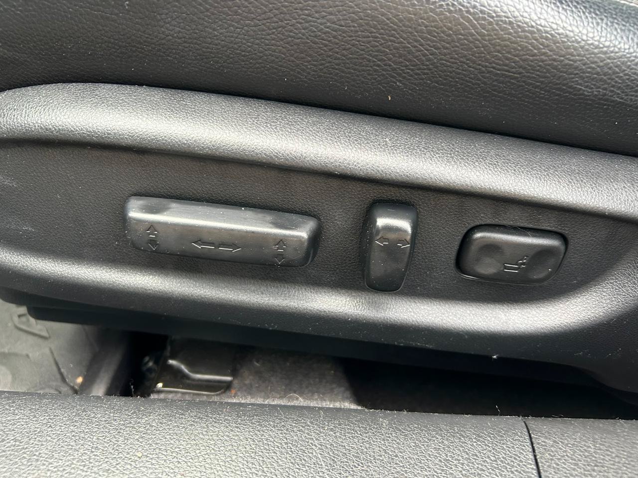 Used 2017 Honda Accord Touring image 10