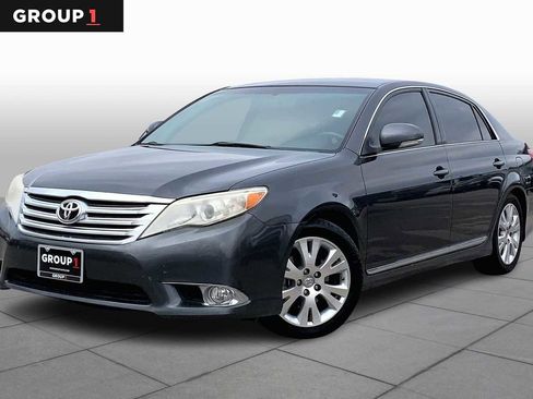 Used 2011 Toyota Avalon Limited image 1