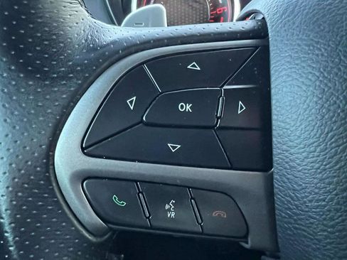 Used 2019 Dodge Challenger R/T image 37