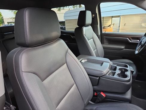 Used 2025 GMC Sierra 1500 SLT RWD image 42