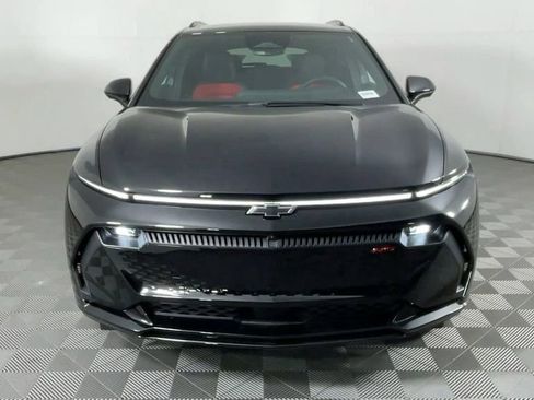 New 2025 Chevrolet Equinox EV RS image 9