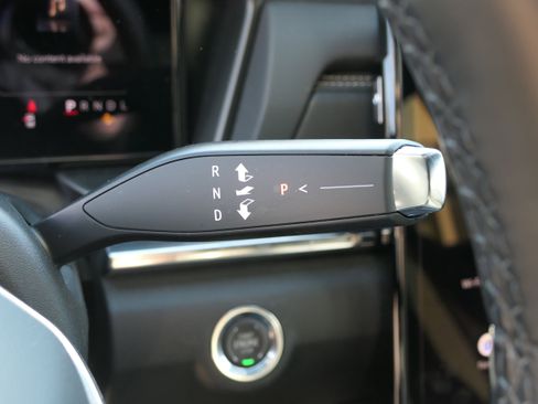 New 2026 GMC Terrain Elevation image 17