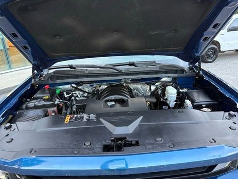 Used 2018 Chevrolet Silverado 1500 LT w/ All Star Edition AWD/4WD image 35