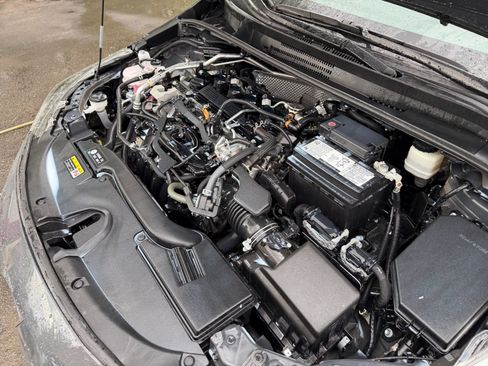 Used 2024 Toyota Corolla LE FWD image 34