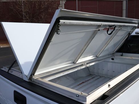 Used 2022 Chevrolet Colorado LT w/ Fleet Safety Package image 4