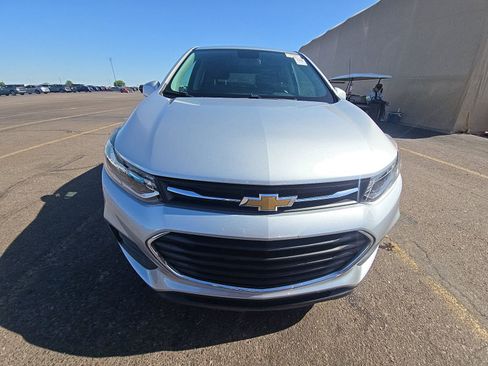 Used 2022 Chevrolet Trax LS w/ Tint and Cruise Package FWD image 2