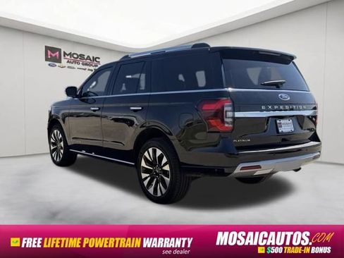 Used 2024 Ford Expedition Platinum AWD/4WD image 4