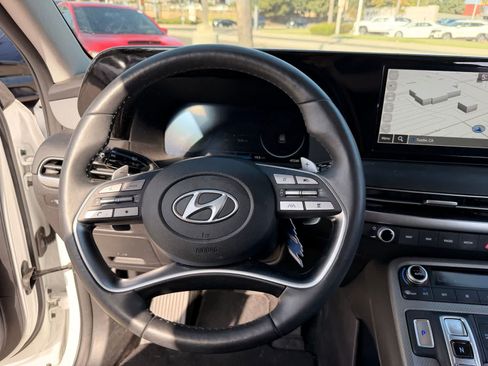 Used 2024 Hyundai Palisade SEL FWD image 16