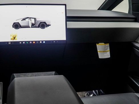 Used 2025 Tesla Cybertruck AWD Crew Cab image 25