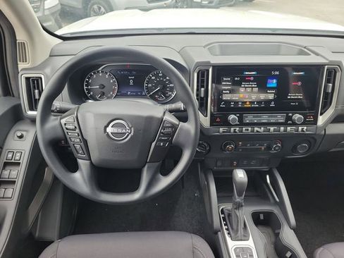New 2026 Nissan Frontier SV w/ Tow Package AWD/4WD image 14