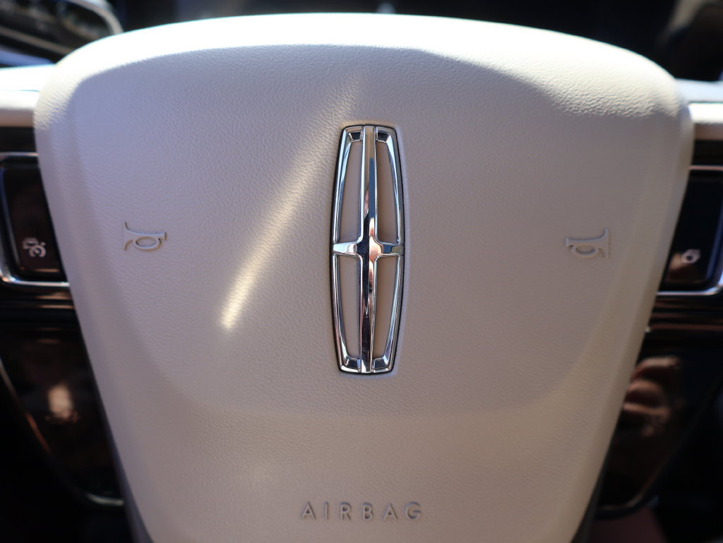 Used 2021 Lincoln Corsair Reserve AWD/4WD image 30