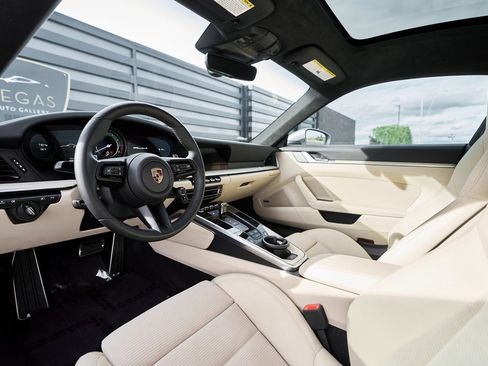 Used 2024 Porsche 911 Turbo S image 2