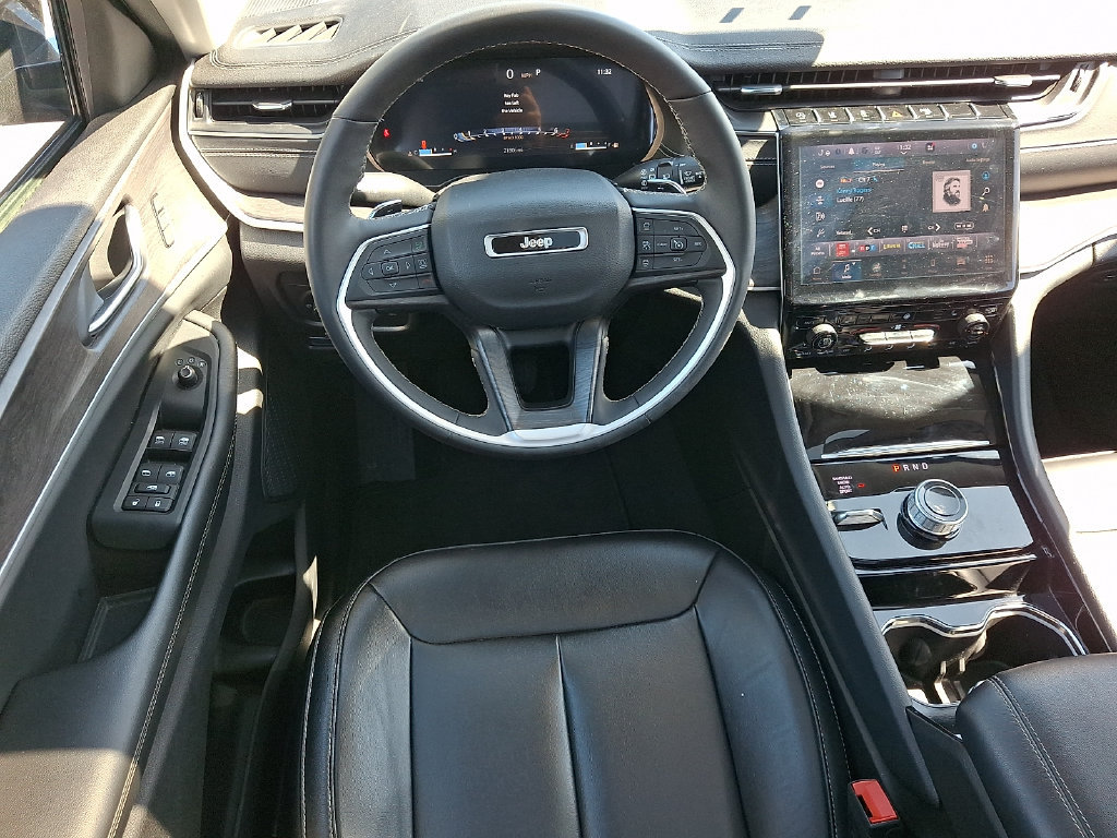 Certified 2023 Jeep Grand Cherokee Limited AWD/4WD image 11