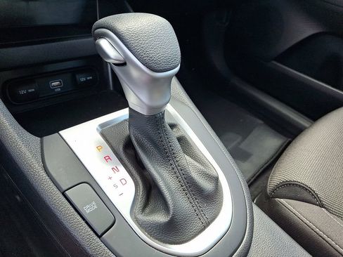 Used 2023 Kia Forte LXS image 15