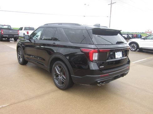Used 2025 Ford Explorer ST w/ Sun And Sound Package AWD/4WD image 4