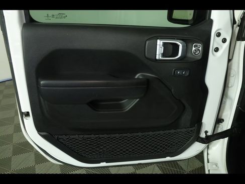 Used 2021 Jeep Wrangler Unlimited Sport AWD/4WD image 16