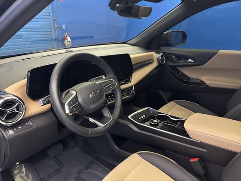 Used 2026 Chevrolet Equinox ACTIV w/ Safety and Technology Package image 11