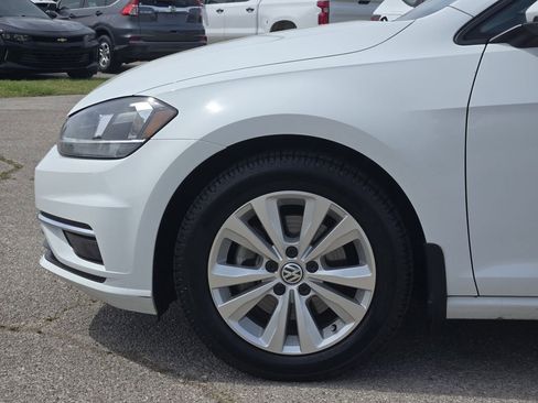 Used 2019 Volkswagen Golf SE FWD image 8