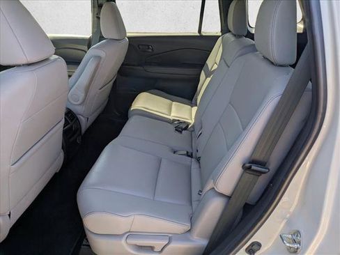 Certified 2022 Honda Passport EX-L image 16