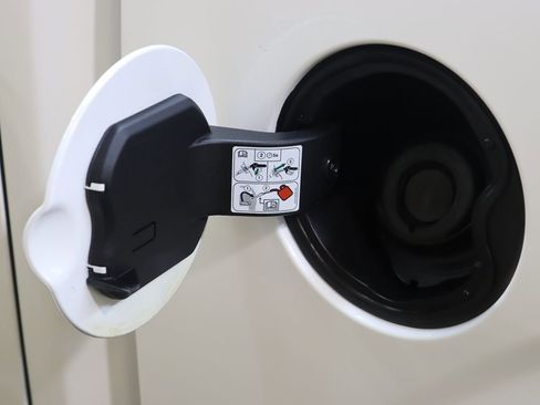 Used 2020 Ford F150 Lariat w/ Equipment Group 502A Luxury image 22