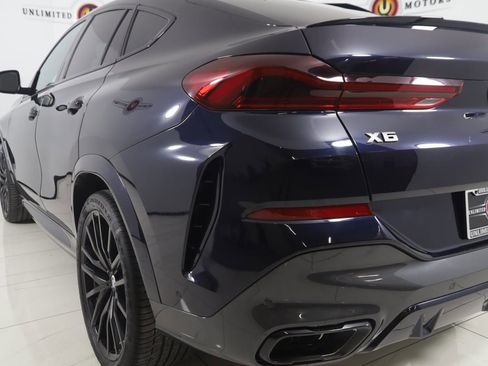 Used 2022 BMW X6 M50i w/ Executive Package image 29