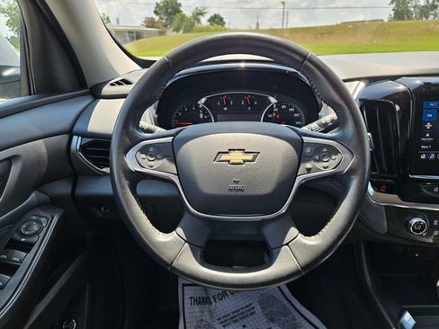 Used 2021 Chevrolet Traverse LT FWD image 14