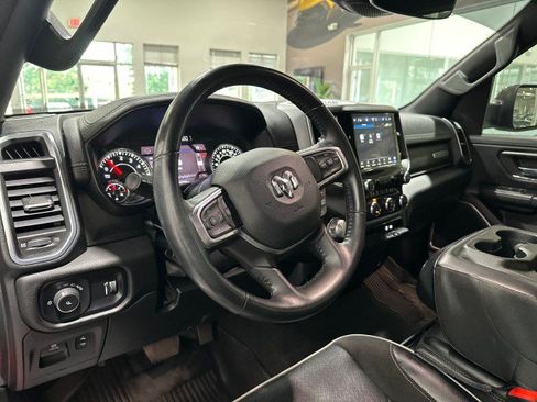 Used 2023 RAM 1500 Laramie AWD/4WD image 3