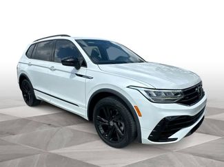 Used 2023 Volkswagen Tiguan SE R-Line FWD video 2